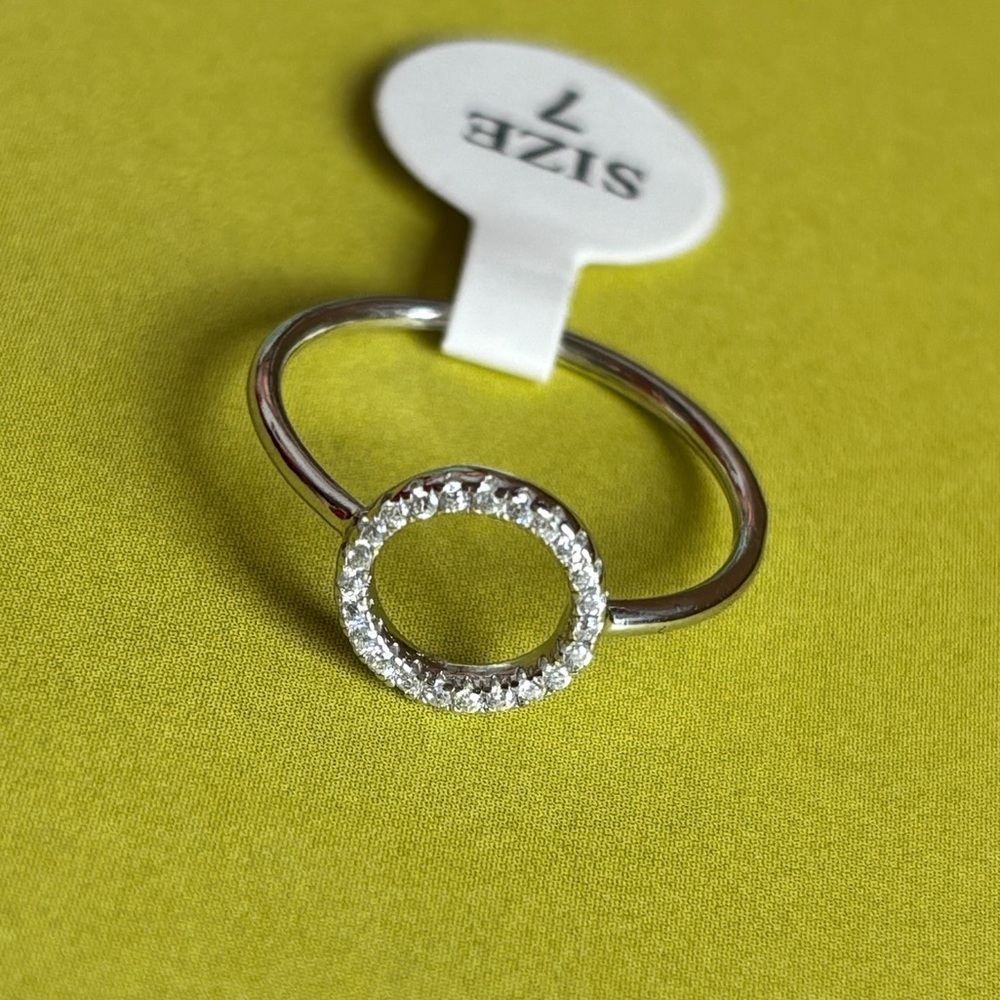 Elegant Silver Circle Ring